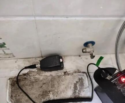 翔安屋顶漏水维修公司分享下卫生间漏水的危害及解决方法